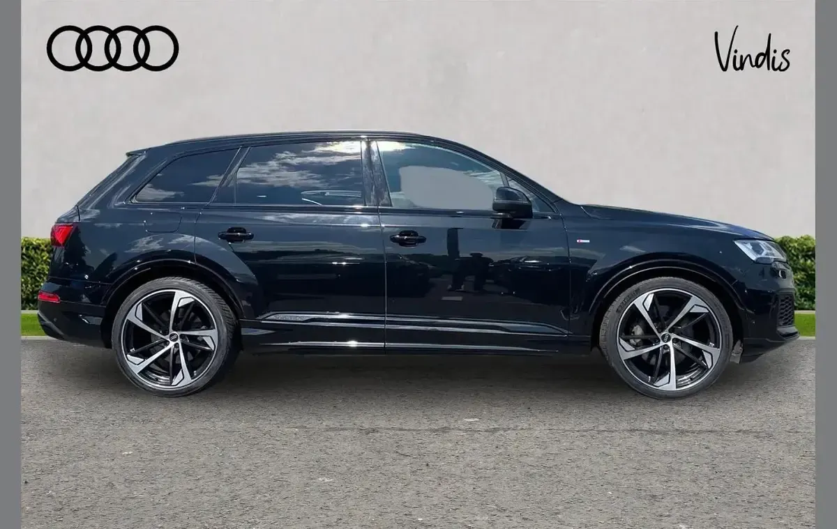 Used Audi Q7 Black Edition 334 HP (245 kW) 2022 Black SUV