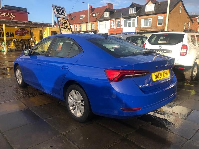 Used Skoda Octavia SE 2021 Blue Hatchback