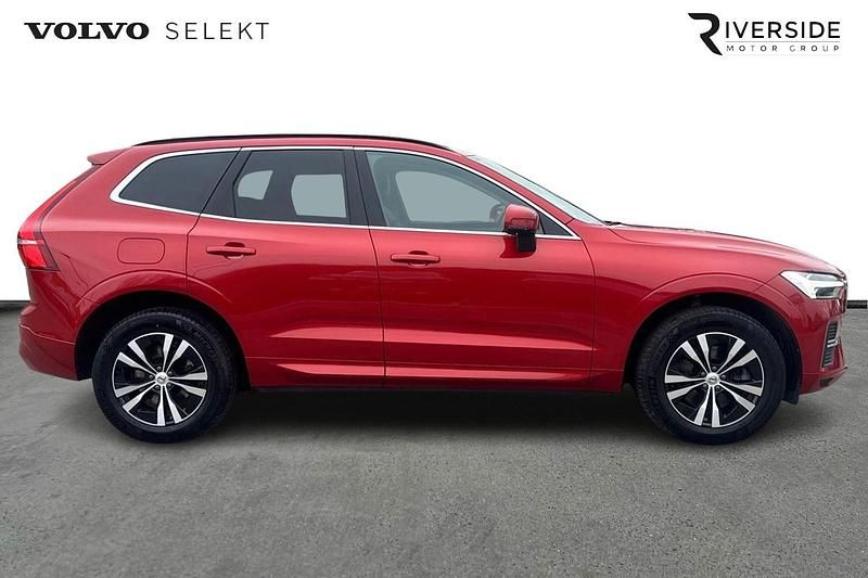 Used Volvo XC60 Core 250 HP (183 kW) 2024 Red SUV