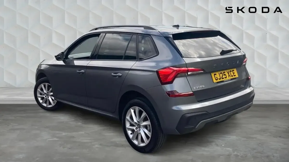 Used Skoda Kamiq SE 115 HP (84 kW) 2025 Graphite grey metallic SUV