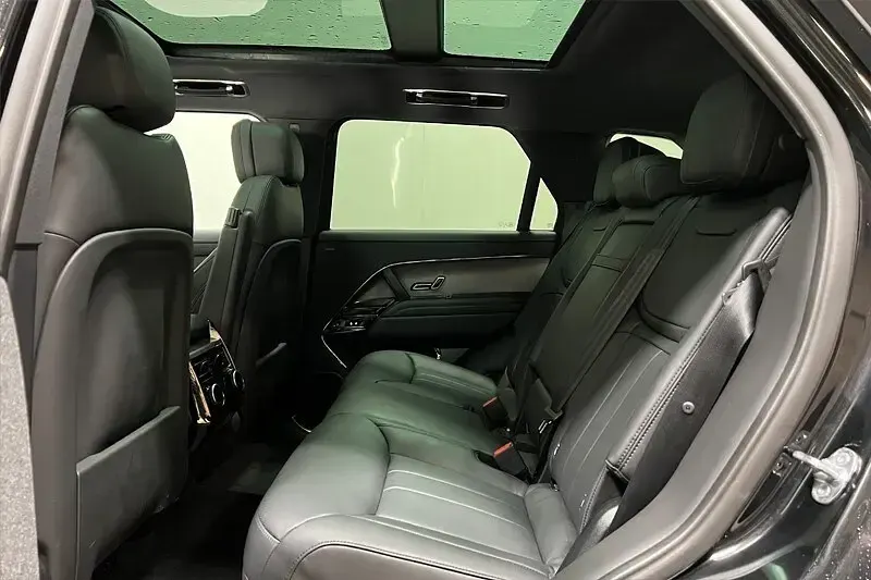 Usado Land Rover Range Rover Sport SE Dynamic 295 HP (216 kW) 2025 Preto SUV