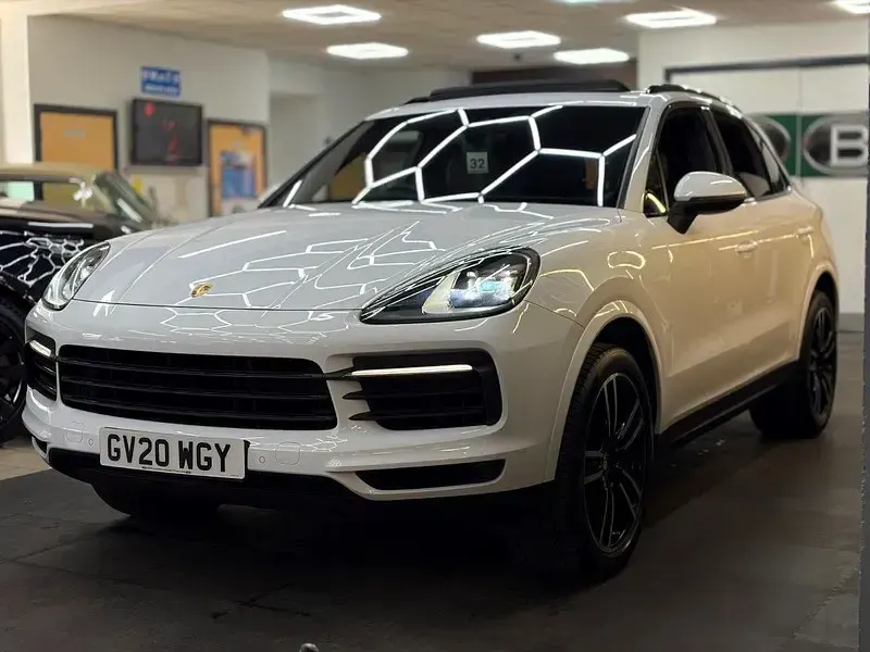 Usado Porsche Cayenne 340 HP (250 kW) 2020 Branco SUV