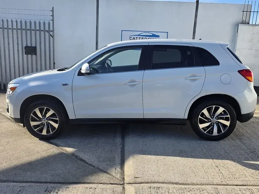 Used Mitsubishi ASX 117 HP (86 kW) 2015 White SUV
