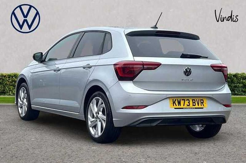 Used VW Polo Style 95 HP (69 kW) 2024 Silver Hatchback