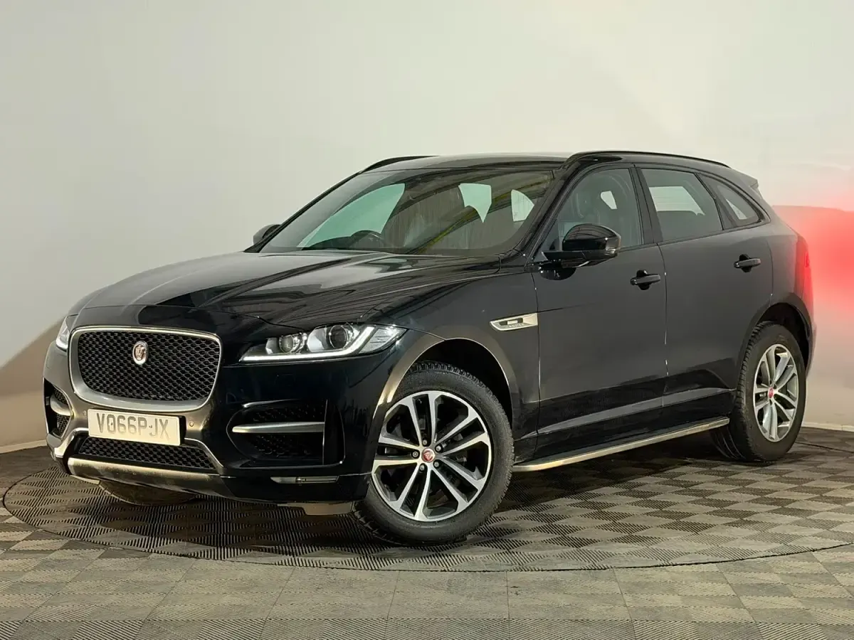 Used Jaguar F-Pace R-Sport 180 HP (132 kW) 2016 Black SUV