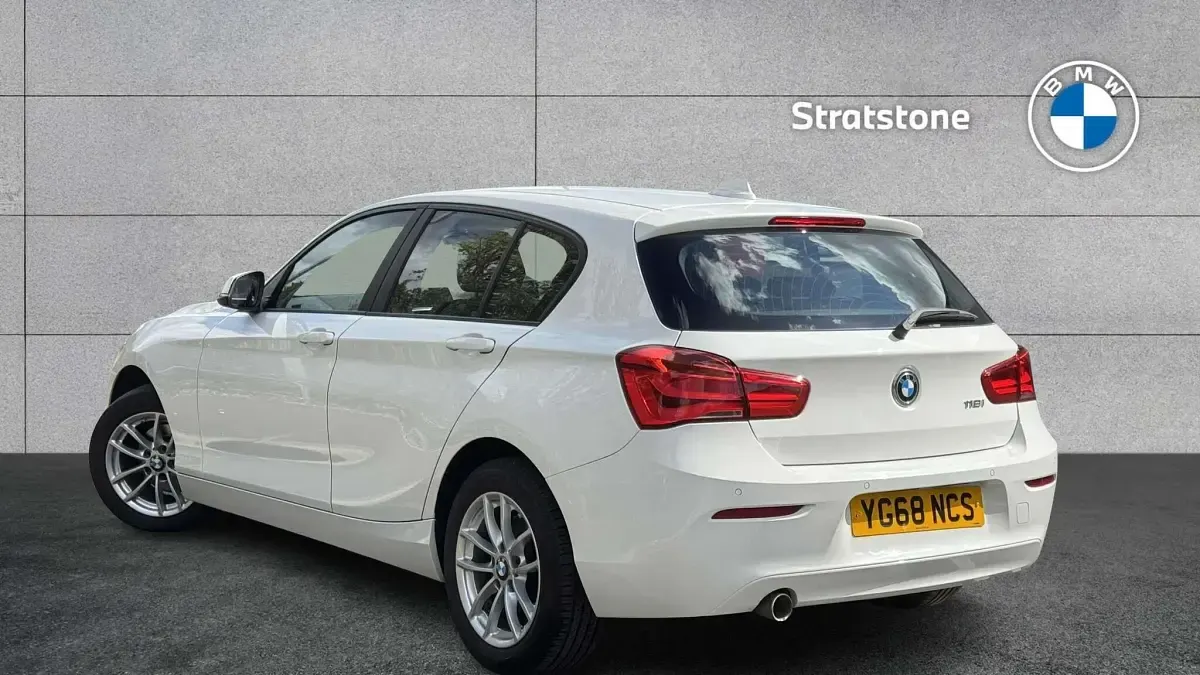 Used BMW 118 136 HP (100 kW) 2019 White Hatchback