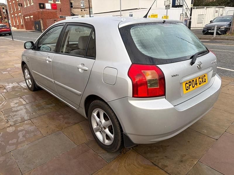 Used Toyota Corolla 109 HP (80 kW) 2004 Silver Hatchback