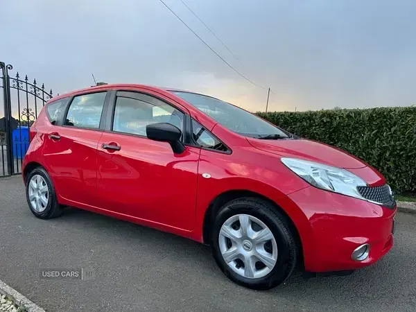 Used Nissan Note Visia 80 HP (58 kW) 2014 Red Hatchback