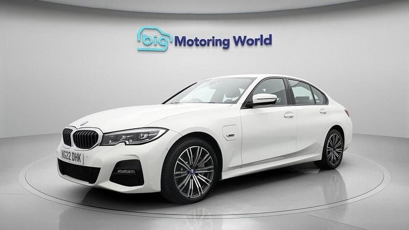 Used BMW 330e M Sport 292 HP (214 kW) 2022 White Sedan