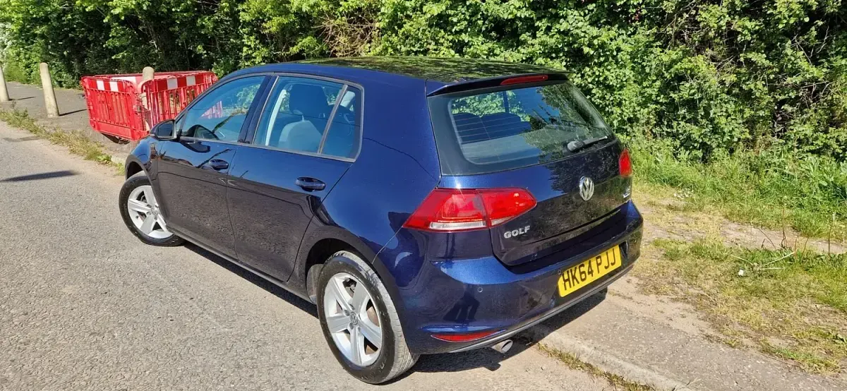 Used VW Golf VII Match 105 HP (77 kW) 2015 Blue Hatchback