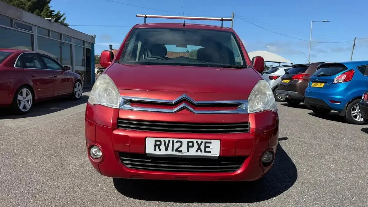 Used Citroën Berlingo VTR Sport 92 HP (67 kW) 2012 Red MPV