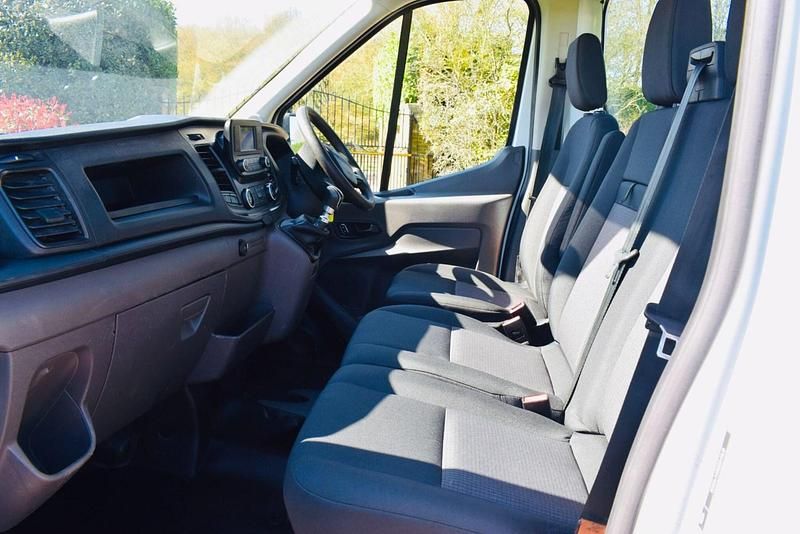 Used Ford Transit 130 HP (95 kW) 2022 White Cabriolet