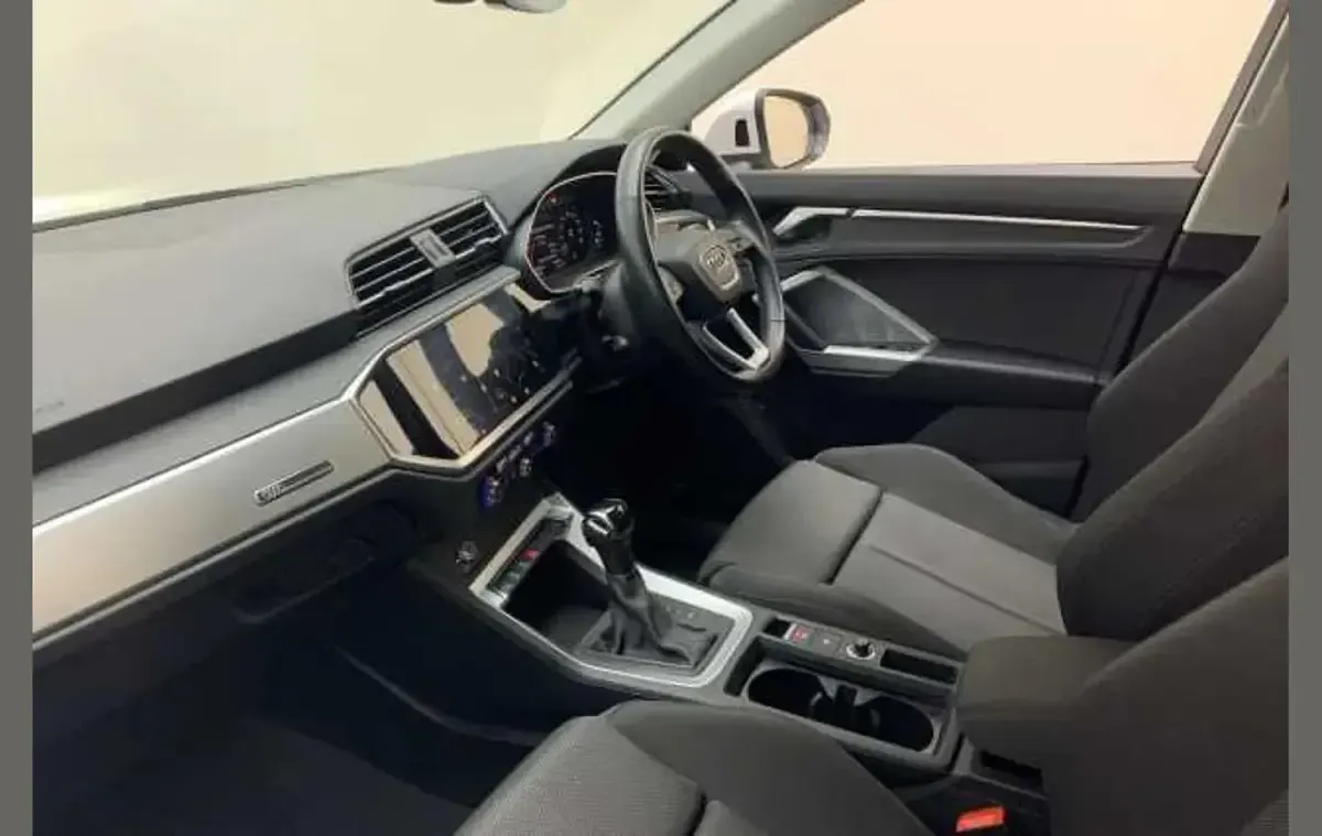 Used Audi Q3 Sport 147 HP (108 kW) 2019 White SUV