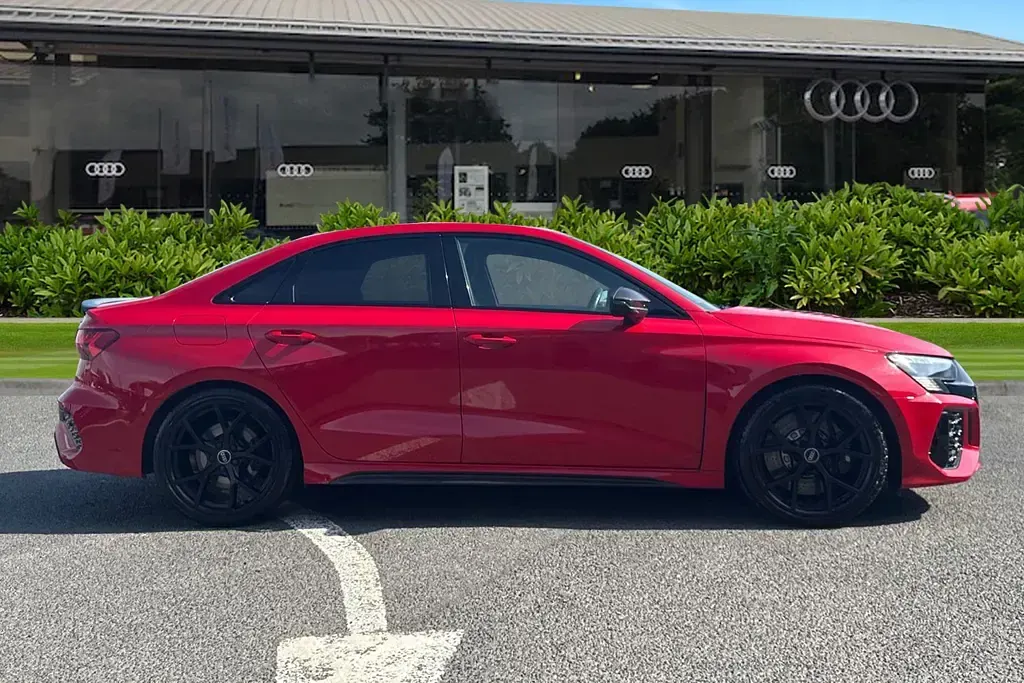 Used Audi RS3 Comfort 400 HP (294 kW) 2022 Red Sedan