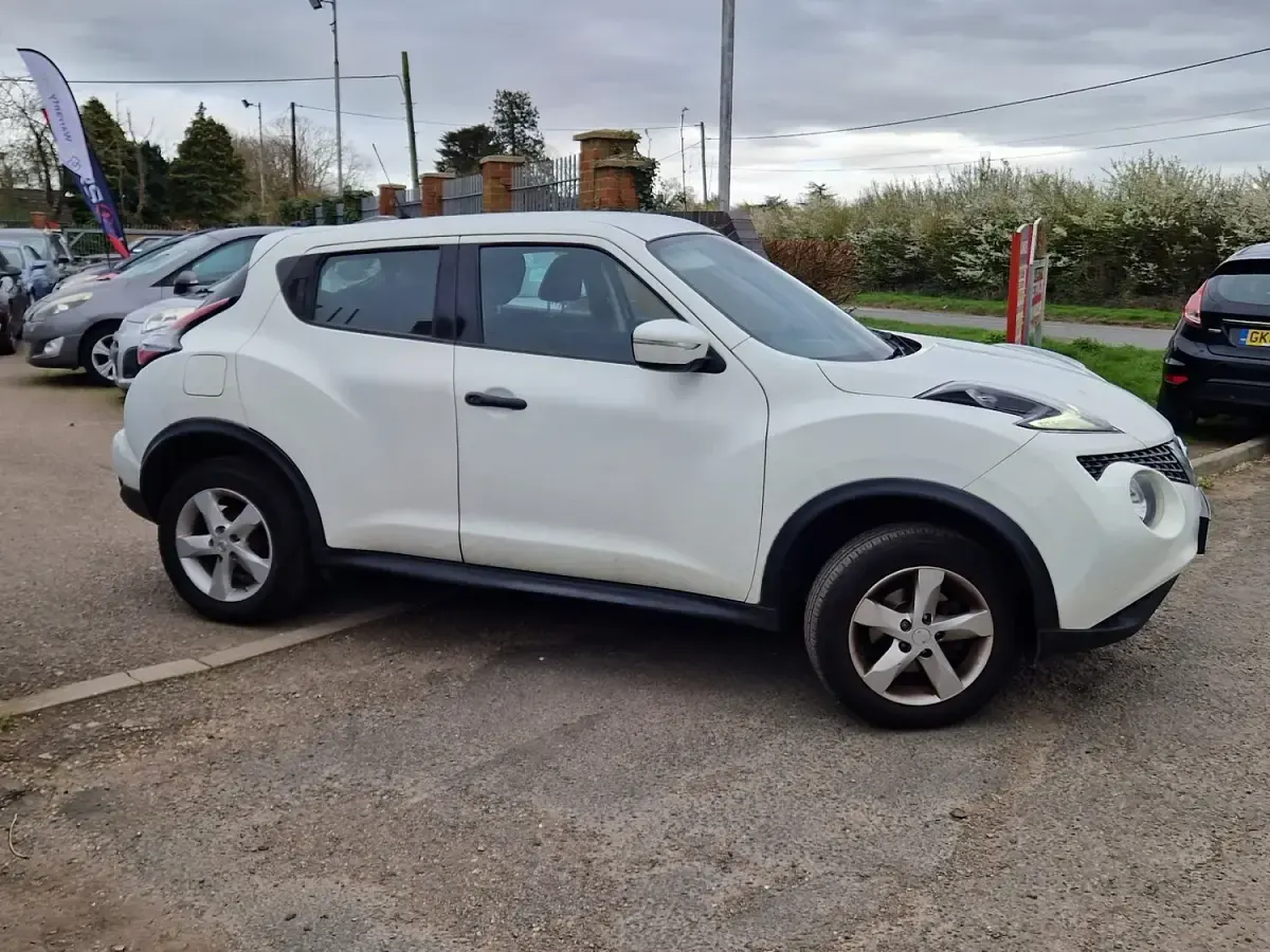 Used Nissan Juke Visia 2015 White SUV