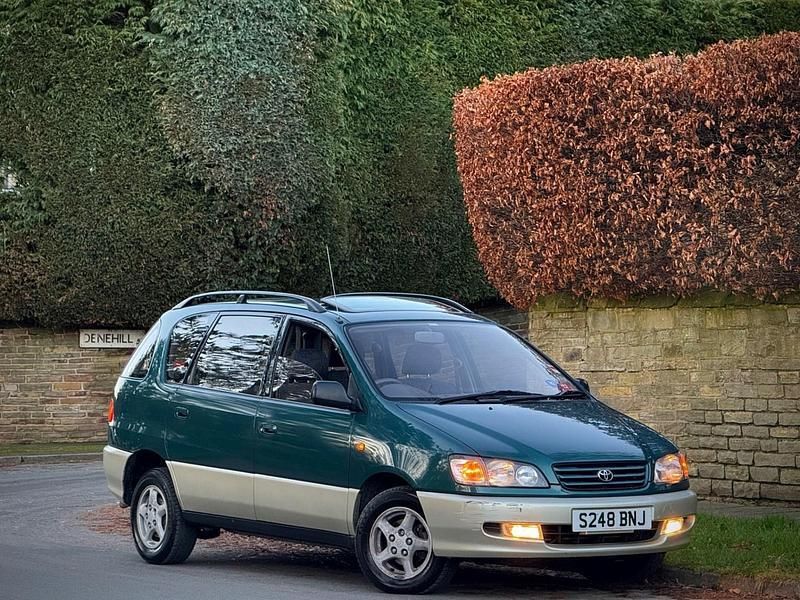 Green Used 1999 Toyota Picnic MPV | £1,999 - Image 1/4
