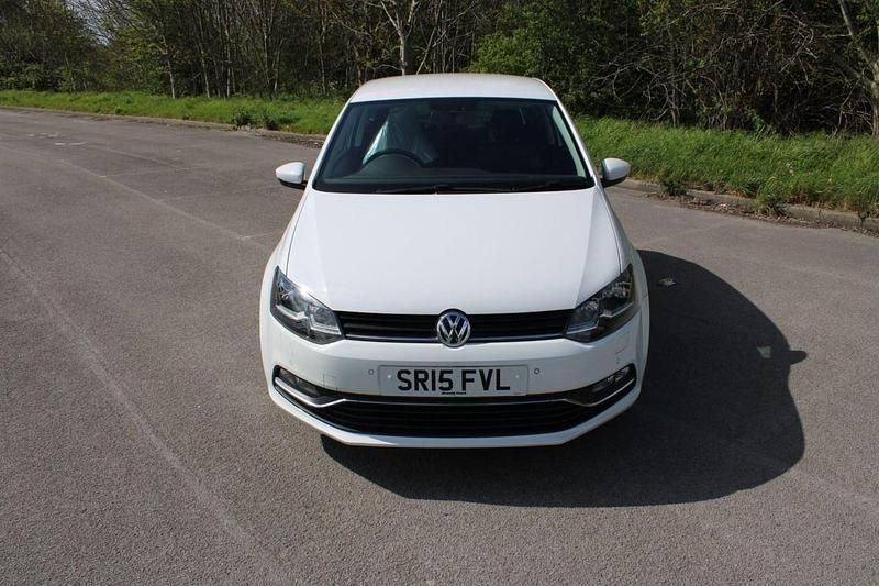 Used VW Polo SEL 110 HP (80 kW) 2015 White Hatchback