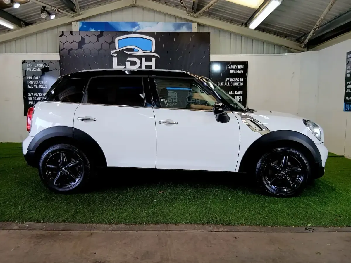 Used Mini Cooper Countryman 122 HP (89 kW) 2013 White SUV