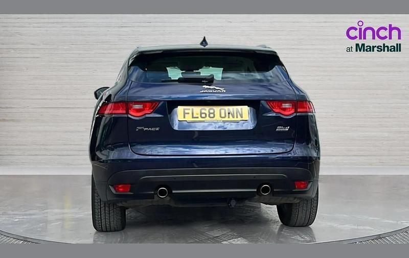 Usado Jaguar F-Pace Portfolio 240 HP (176 kW) 2018 Azul SUV