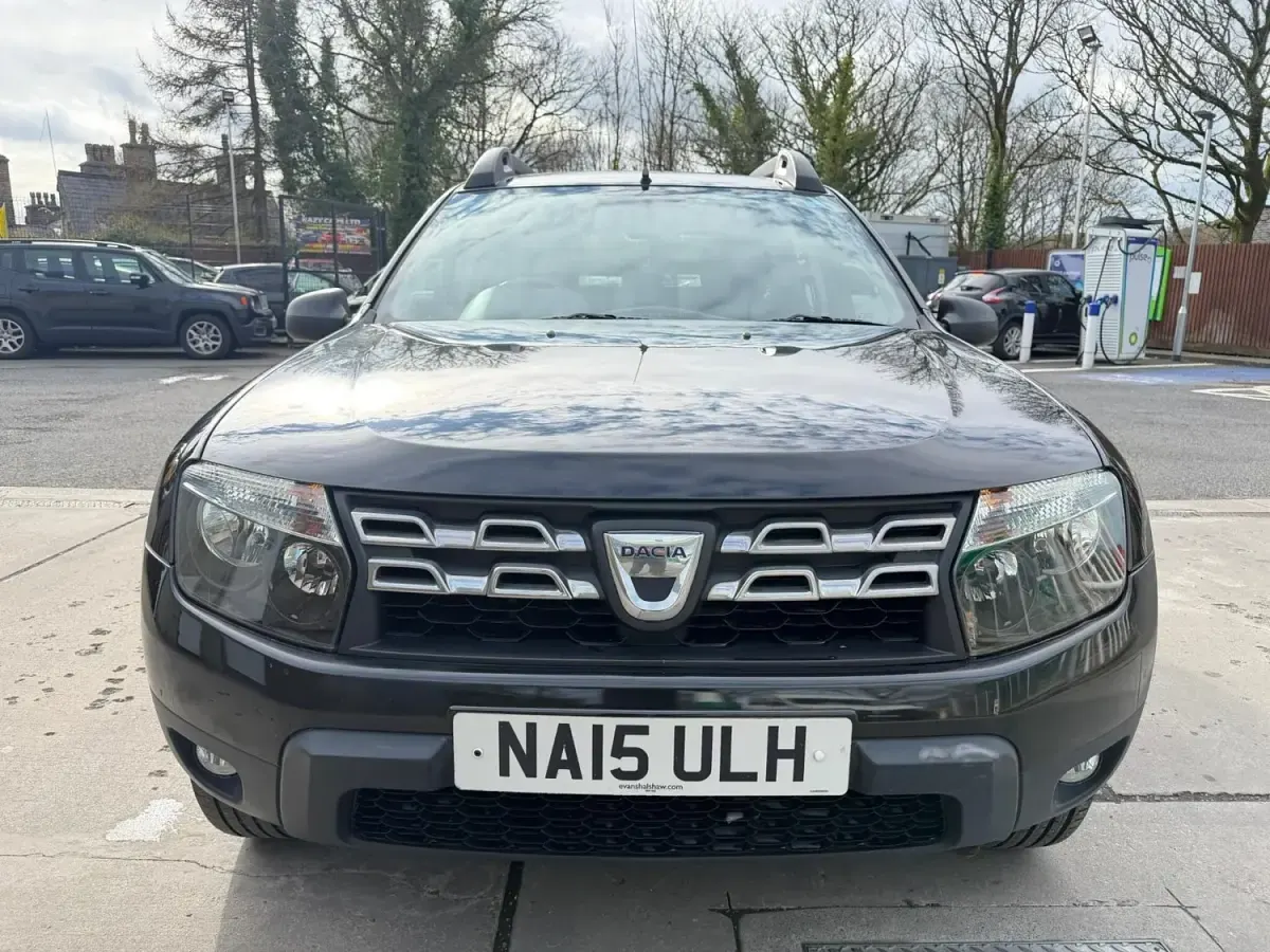Begagnad Dacia Duster Ambiance 110 HK (80 kW) 2015 Svart SUV