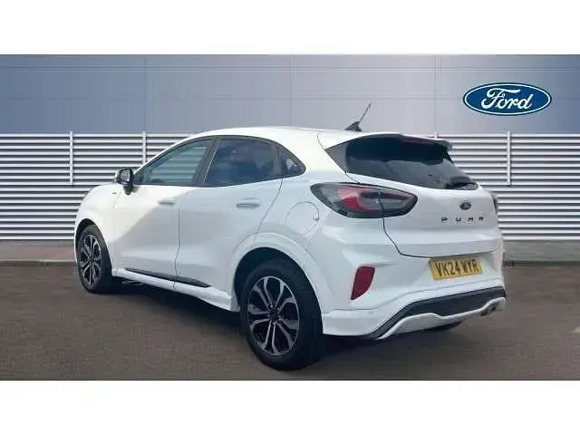 Käytetty Ford Puma ST-Line 125 HP (91 kW) 2023 Katumaasturi