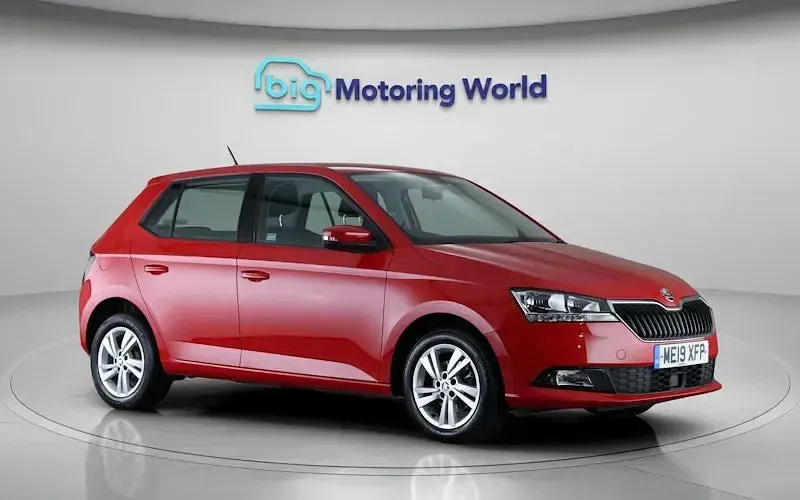 Used Skoda Fabia SE 75 HP (55 kW) 2019 Red Hatchback