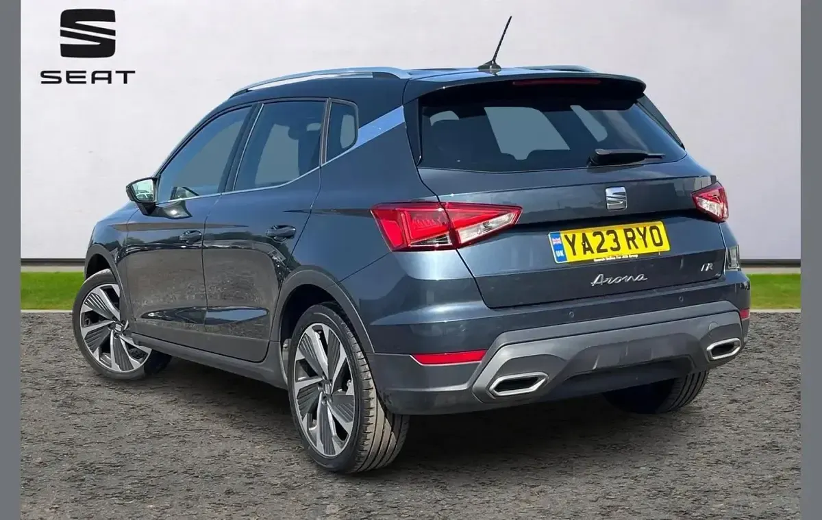 Used Seat Arona FR Sport 150 HP (110 kW) 2023 Grey SUV