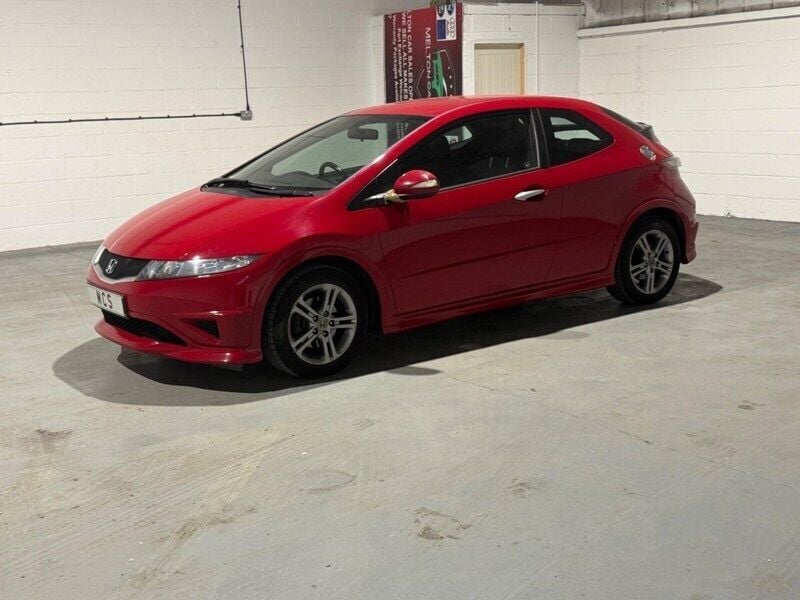 Red Used 2011 Honda Civic Type S Hatchback | £2,295 (Good price) - Image 1/4