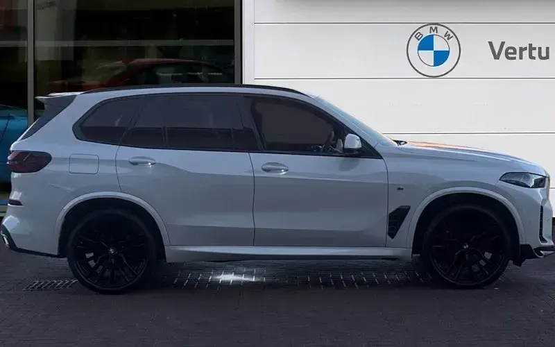 Usado BMW X5 M Sport 490 CV (360 kW) 2025 Blanco SUV