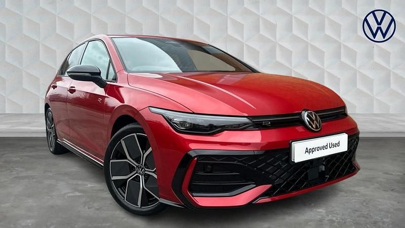 Usado VW Golf VIII Black Edition 2026 Vermelho Citadino