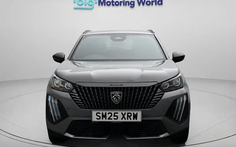 Used Peugeot 2008 Allure 131 HP (96 kW) 2024 Grey SUV