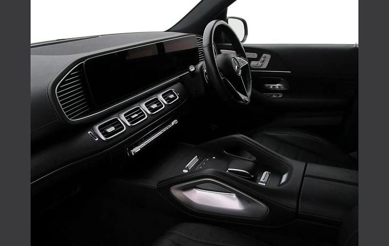 Used Mercedes GLE300 AMG line 265 HP (194 kW) 2024 Black SUV