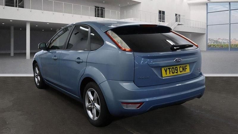 Used Ford Focus Zetec 99 HP (72 kW) 2009 Blue Hatchback