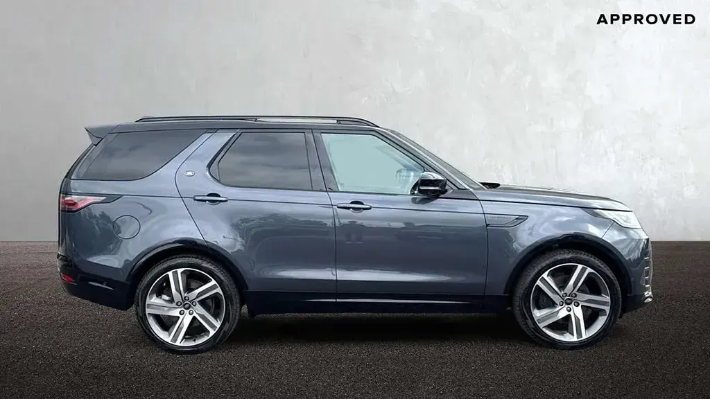 Usado Land Rover Discovery 5 HSE Dynamic 344 CV (253 kW) 2025 Azul SUV