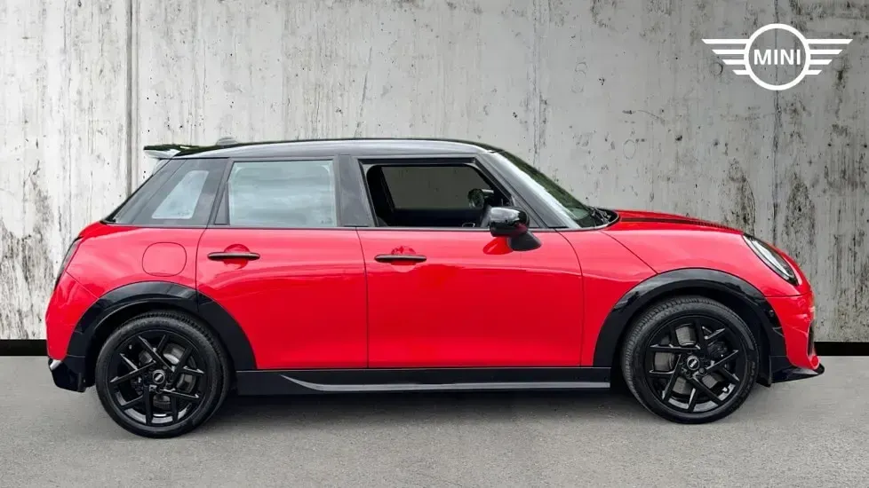 Used Mini Cooper S Hatch 201 HP (147 kW) 2025 Red Hatchback