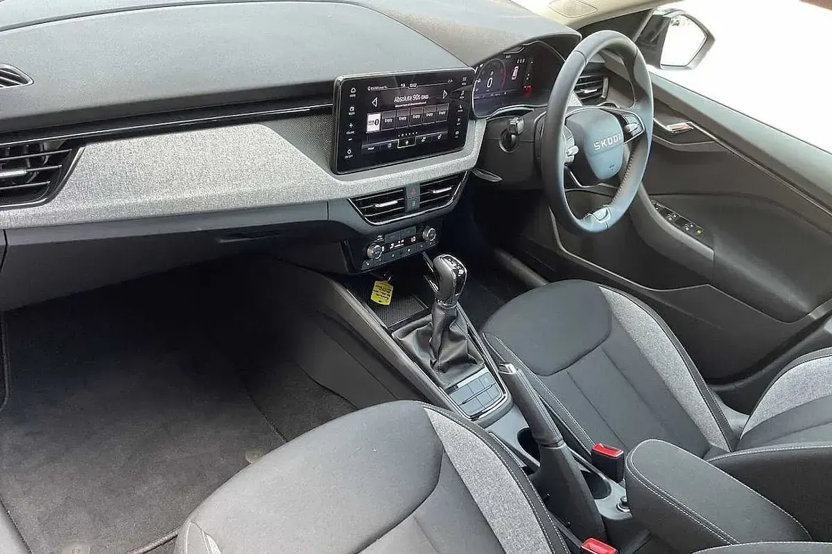 Used Skoda Kamiq SE 115 HP (84 kW) 2025 Black magic pearl effect SUV