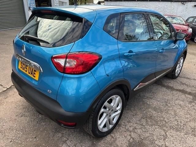 Used Renault Captur Dynamique 90 HP (66 kW) 2015 Blue SUV