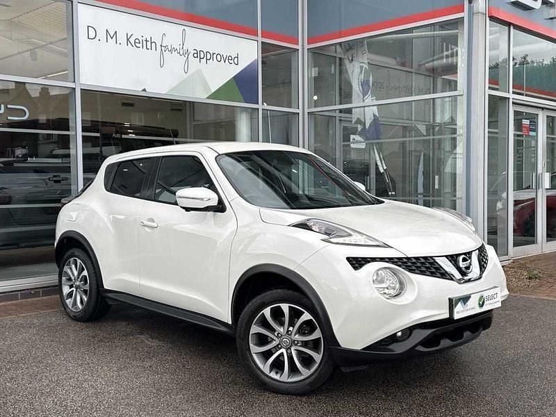 White Used 2016 Nissan Juke Tekna SUV | £6,757 (Fair price) - Image 1/4