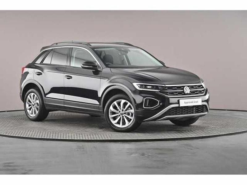 New 2025 VW T-Roc SUV | £26,927 (Good price) - Image 1/4