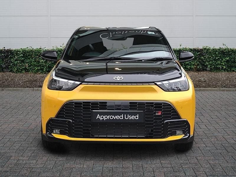 New Toyota Aygo X Sport 2025 Mustard bitone SUV