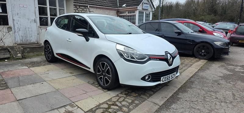 Used Renault Clio IV Dynamique 2015 White Hatchback