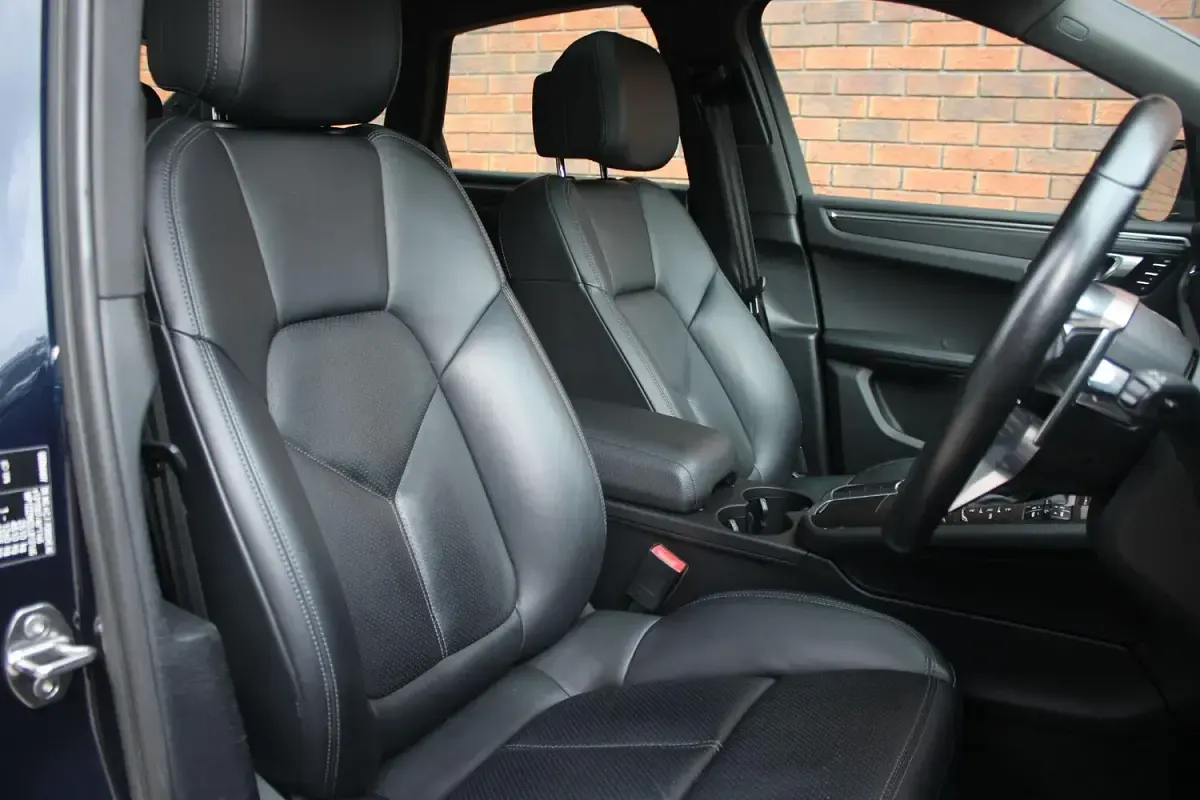 Used Porsche Macan 2020 Blue SUV