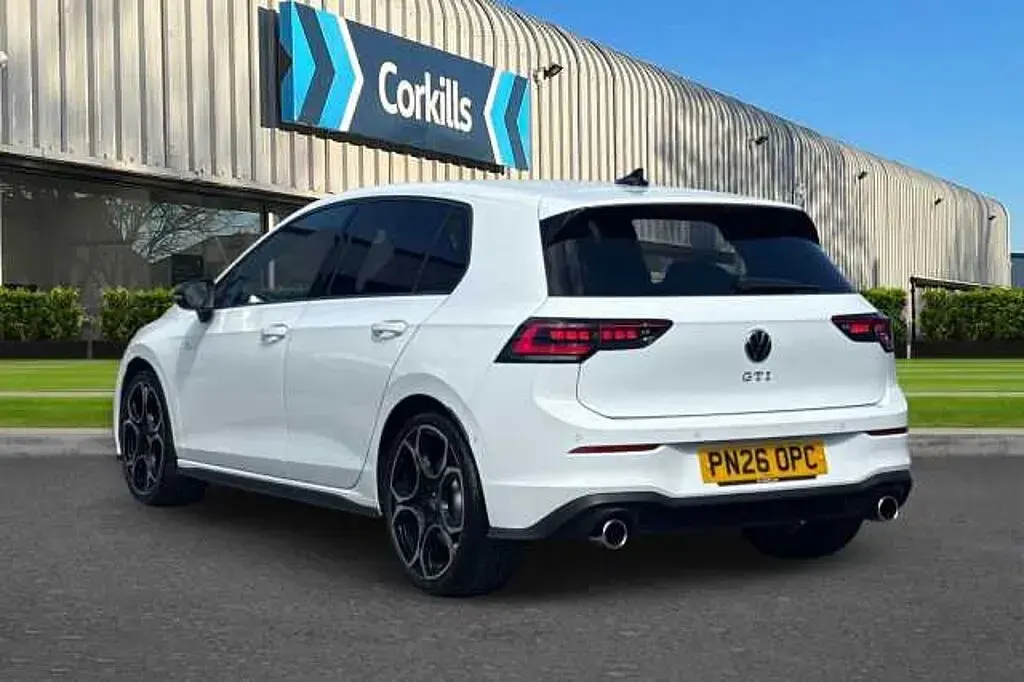 Used VW Golf VIII 265 HP (194 kW) 2026