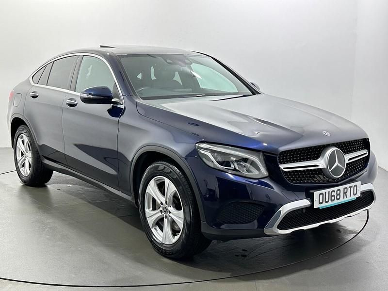 Used Mercedes GLC250 Premium 211 HP (155 kW) 2018 Blue Coupe