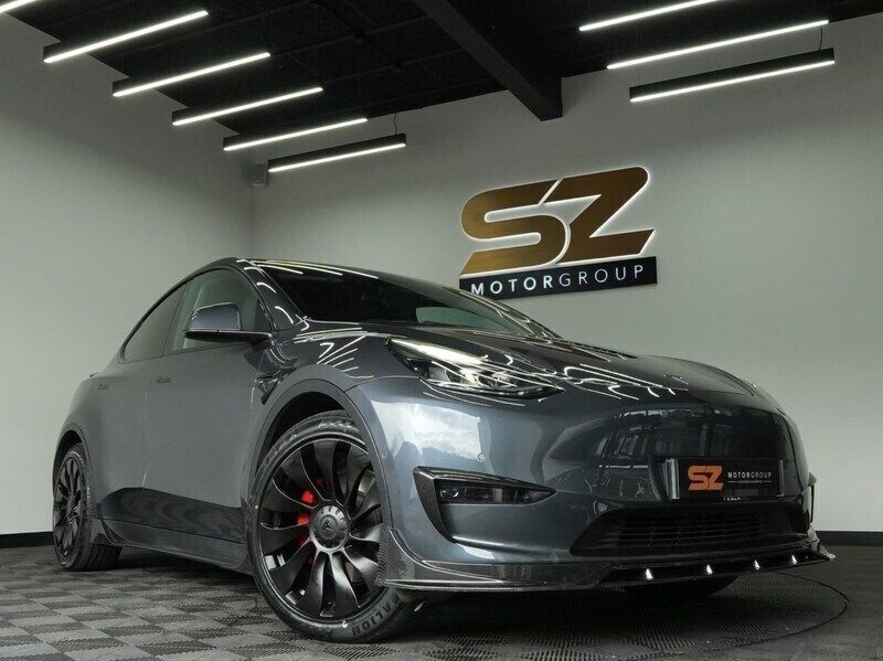 Grey Used 2022 Tesla Model Y Long Range SUV | £26,795 (Fair price) - Image 1/4