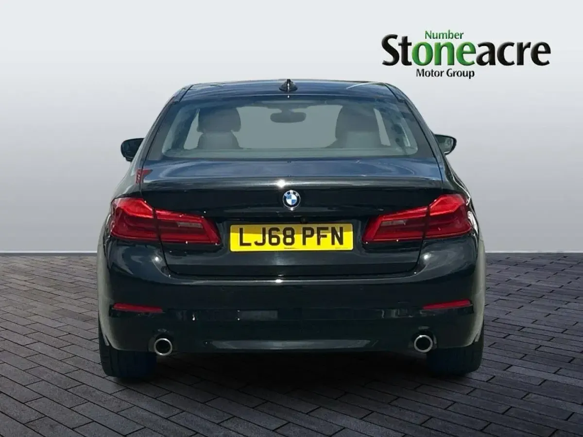 Used BMW 520 Comfort Edition 181 HP (133 kW) 2019 Black Sedan