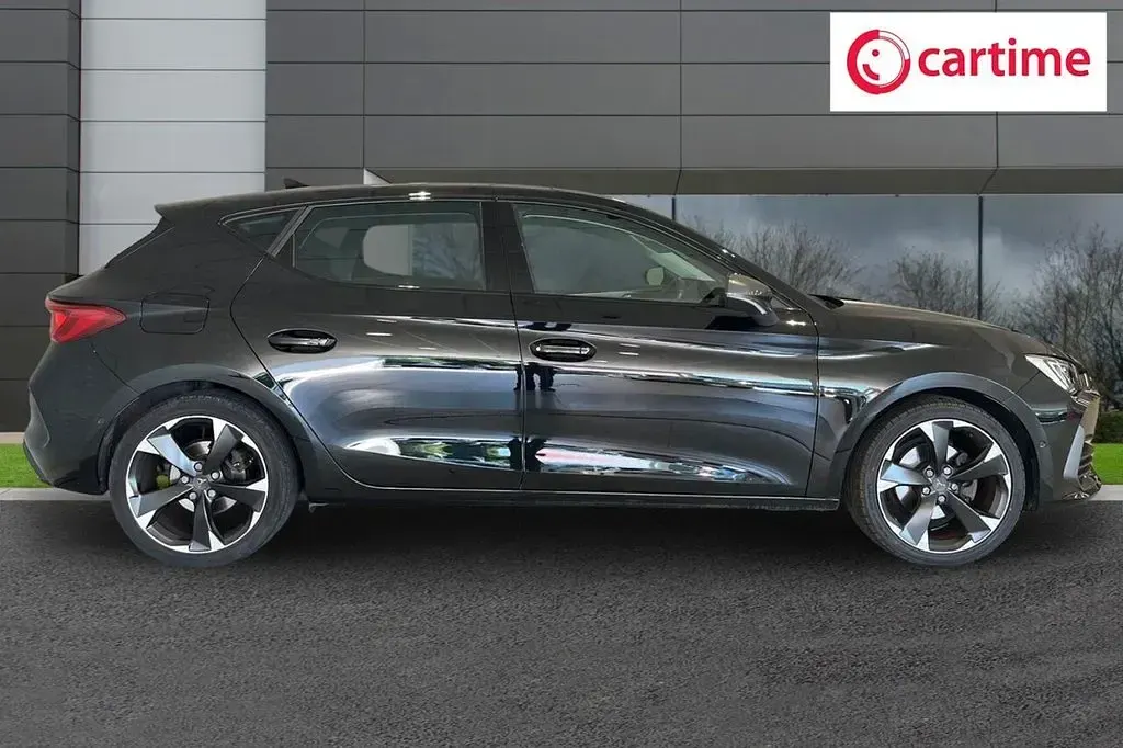 Used Cupra Leon 150 HP (110 kW) 2024 Black Hatchback