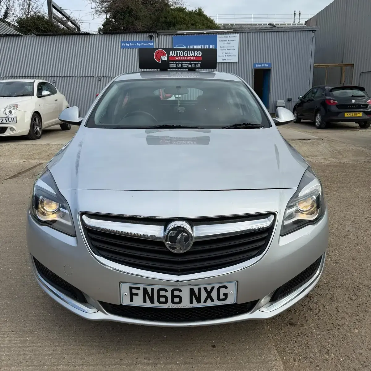 Used Vauxhall Insignia Design Edition 2016 Silver Hatchback