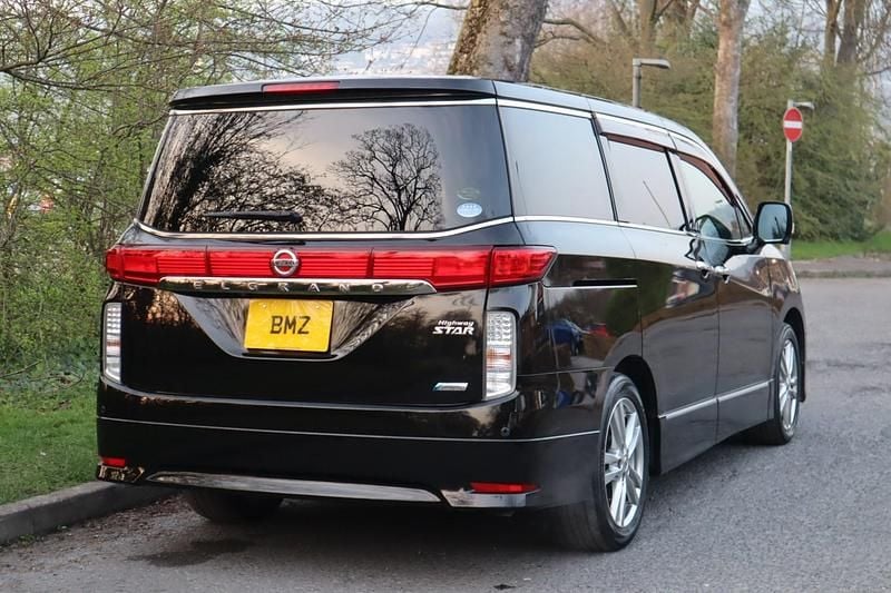 Used Nissan Elgrand 2011 Black MPV