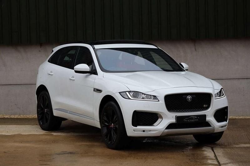 White Used 2017 Jaguar F-Pace S SUV | £14,250 (Good price) - Image 1/1